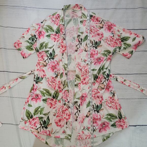 Show Me Your Mumu Size OS Brie Robe Floral Pink Rose Tie 100% Polyester - Picture 9 of 13